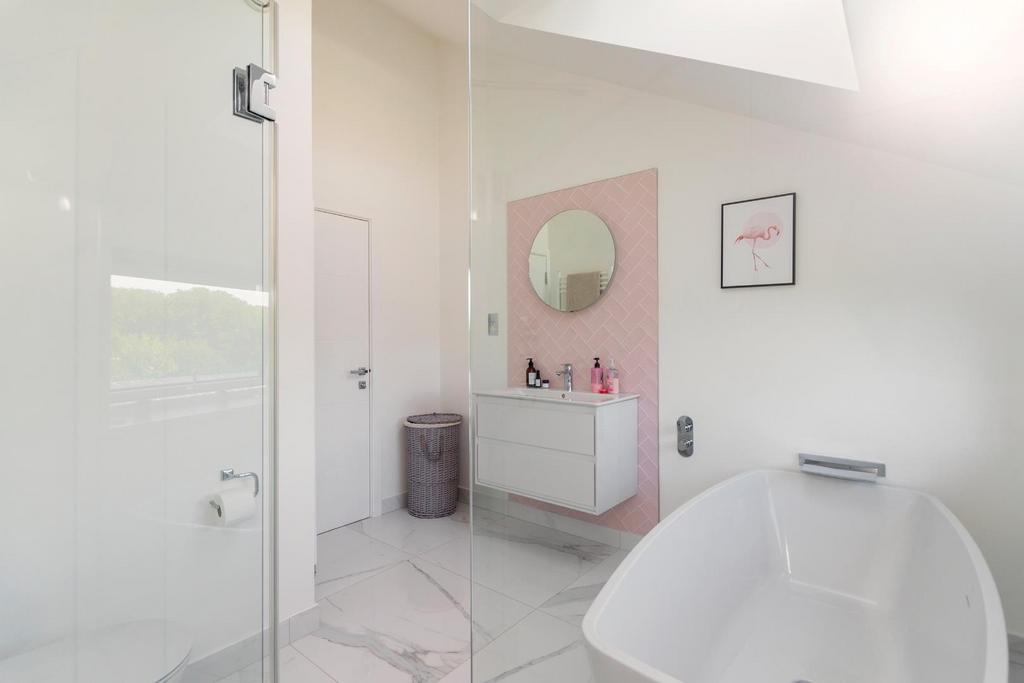 ESUOHAITSEH - Bathroom A.jpg
