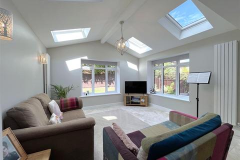 4 bedroom house for sale, Bolingbroke Drive, Heathcote, Warwick