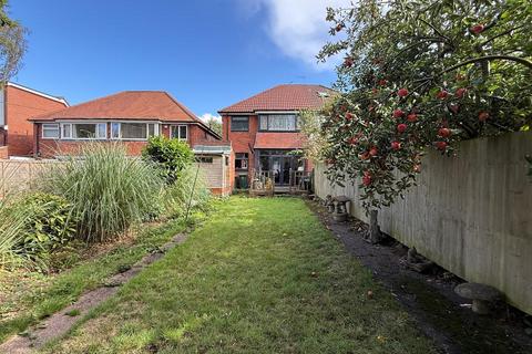 3 bedroom semi-detached house for sale, Kingsway, Oldbury