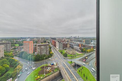2 bedroom apartment to rent, Elizabeth Towers :: Manchester