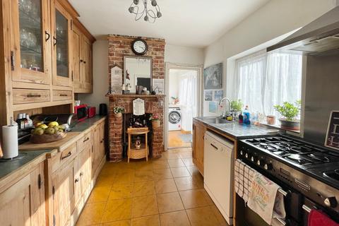 undefined, Ventnor Terrace, ALDERSHOT GU12