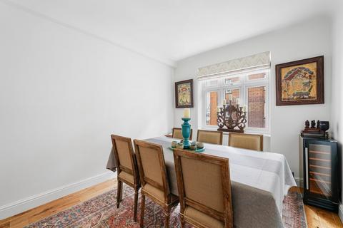 3 bedroom apartment to rent, Hall Road, London, NW8