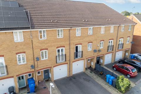 4 bedroom townhouse for sale, Tailby Avenue, Kettering NN16