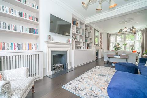 11 Leaside Avenue, London, N10 3BT