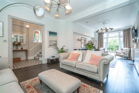 11 Leaside Avenue, London, N10 3BT