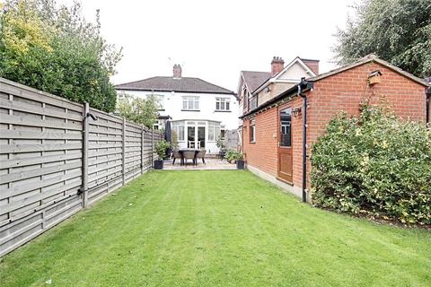 undefined, Park Avenue, ENFIELD, Middlesex, EN1
