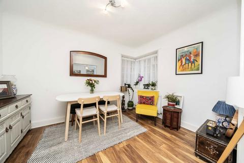2 bedroom flat for sale, Argyle Road, London W13