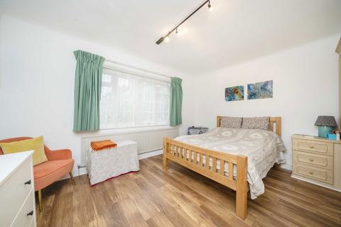 Flat 1, Edmonscote Argyle Road, London, W13 0HQ