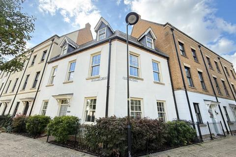 4 bedroom mews for sale, Clickers Place, Northampton NN5