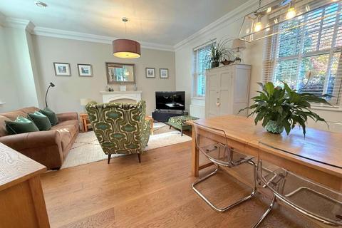 4 bedroom mews for sale, Clickers Place, Northampton NN5