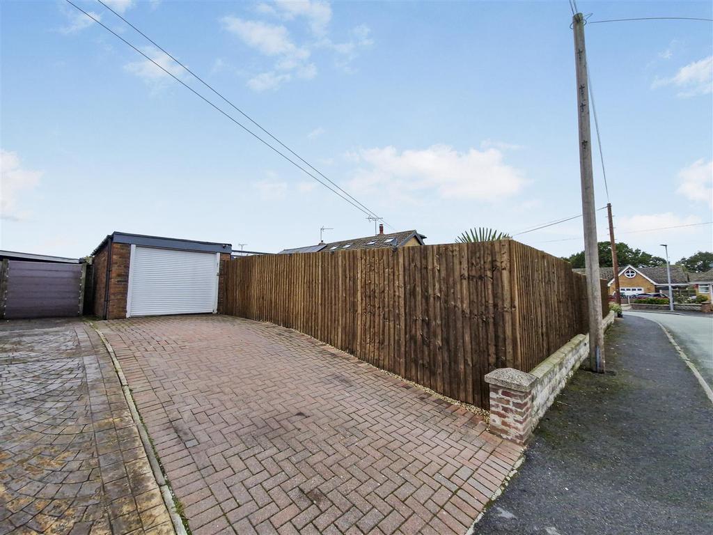 Rear Garage
