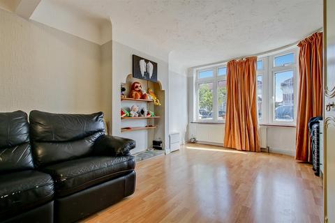 3 bedroom semi-detached house for sale, Elgin Avenue, , Kenton, Harrow, HA9 8QW