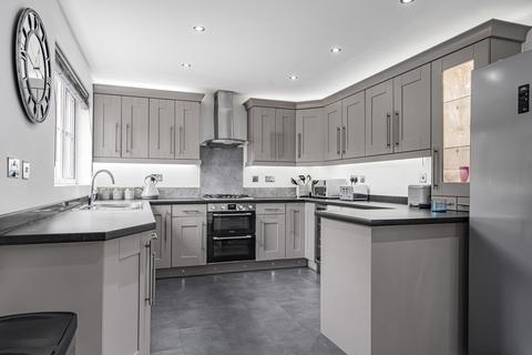 4 bedroom detached house for sale, Mullein Road, Bicester, OX26