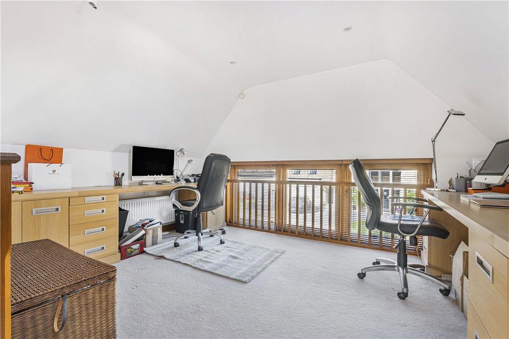 Annexe 1st Floor