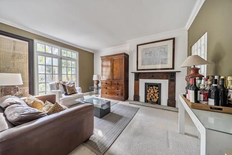 undefined, Windlesham,  Surrey,  GU20