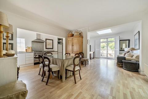 undefined, Windlesham,  Surrey,  GU20