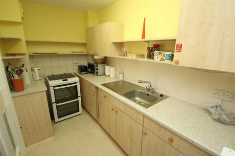 2 bedroom flat for sale, St. Ann Place, Salisbury