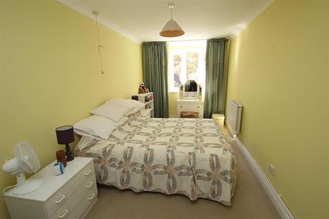 2 bedroom flat for sale, St. Ann Place, Salisbury