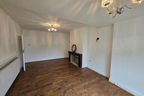 3 bedroom semi-detached house to rent, Manor Road, Salford, M6