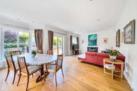 undefined, Kingston Hill, Kingston upon Thames, Surrey, KT2
