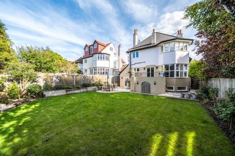 undefined, Kingston Hill, Kingston upon Thames, Surrey, KT2