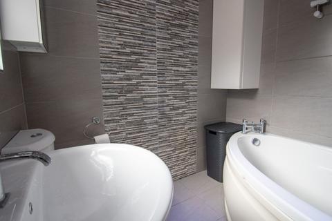 3 bedroom terraced house for sale, Maidstone Road, Highfields
