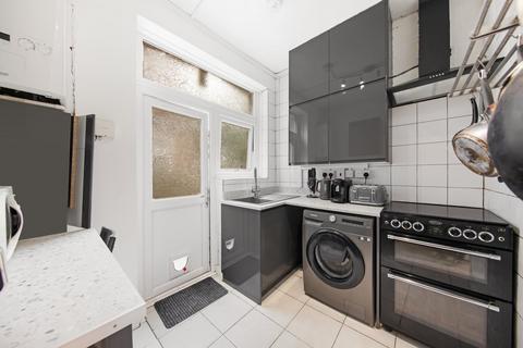 2 bedroom maisonette for sale, Grange Road, London, SE25