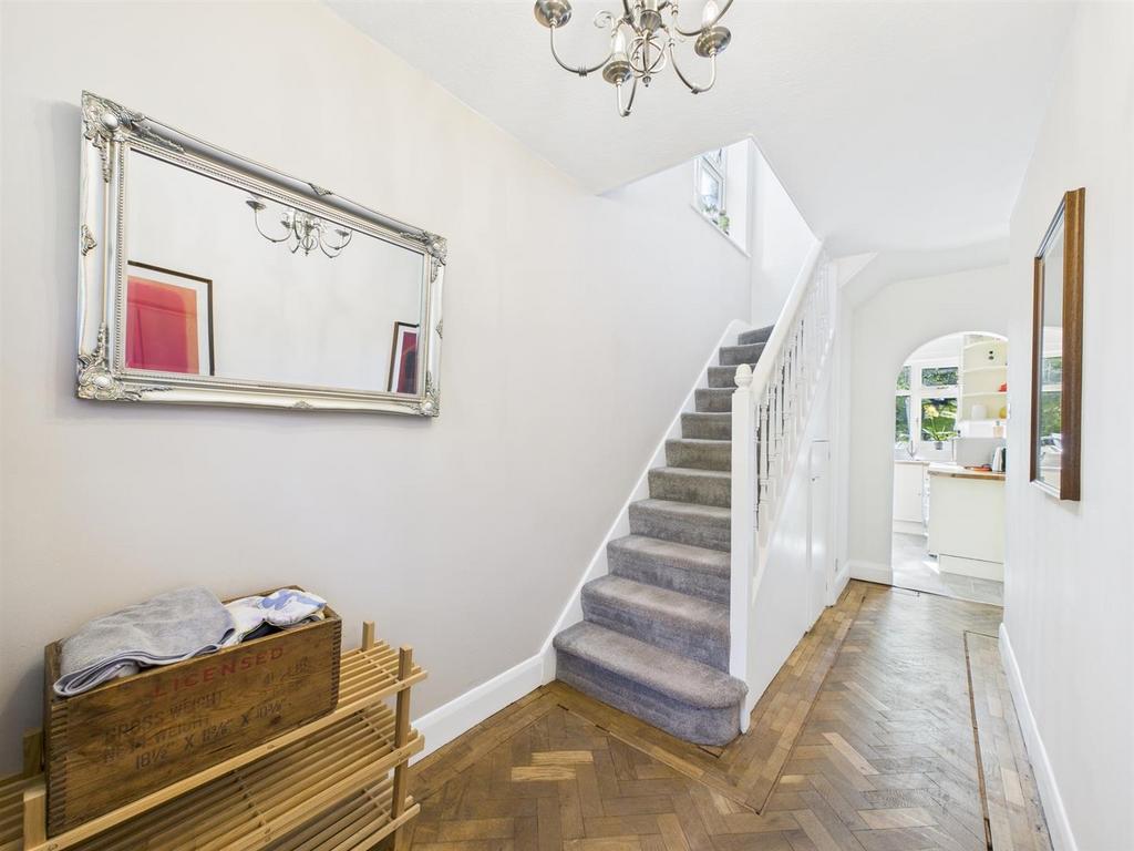 CAM02885 G0-PR0489-STILL005.jpg