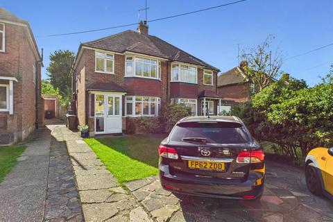 3 bedroom semi-detached house for sale, Caterham Drive, Coulsdon CR5