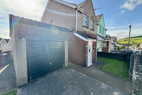 undefined, Porth CF39