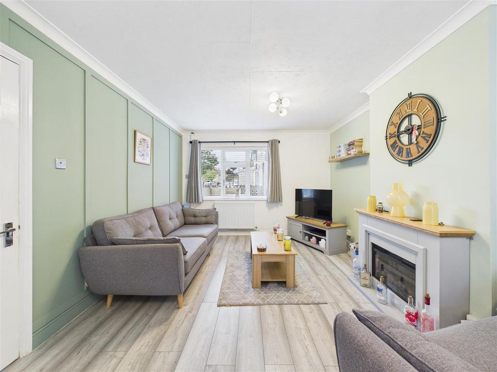 CAM05193 G0-PR0049-STILL013.jpg