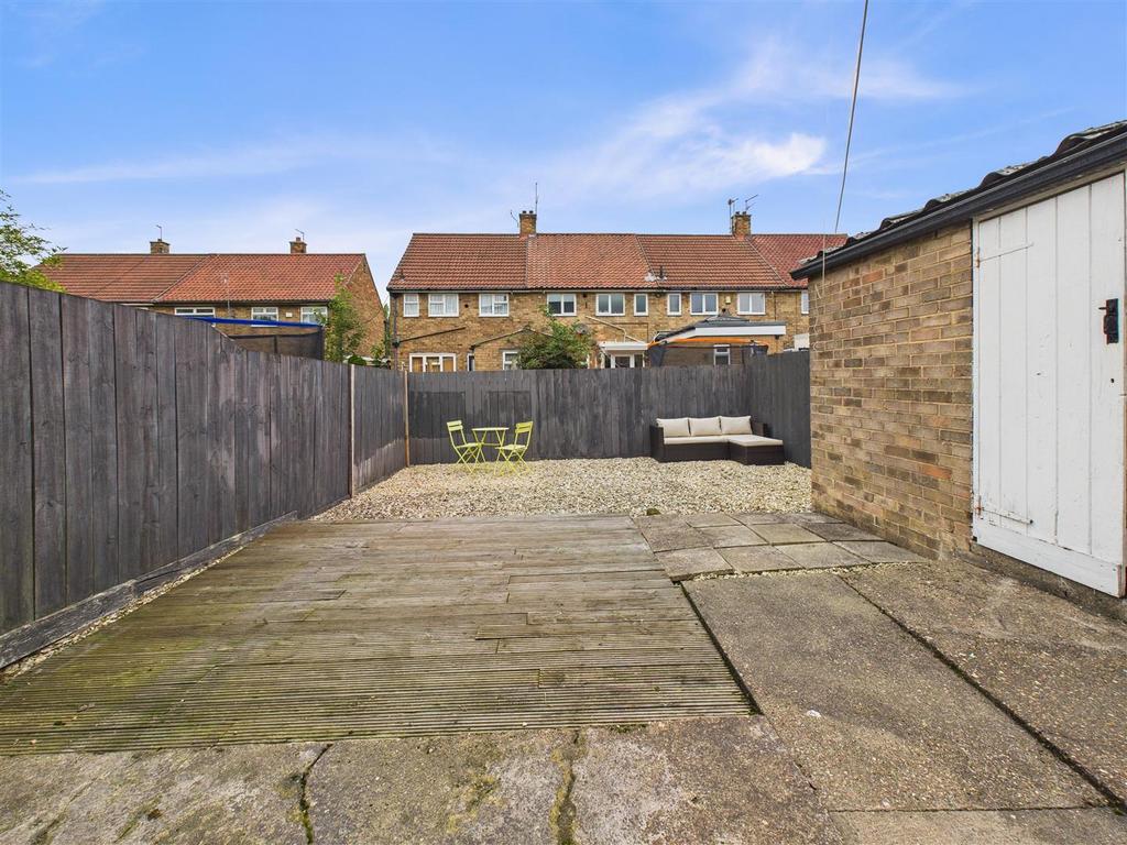 CAM05193 G0-PR0049-STILL001.jpg