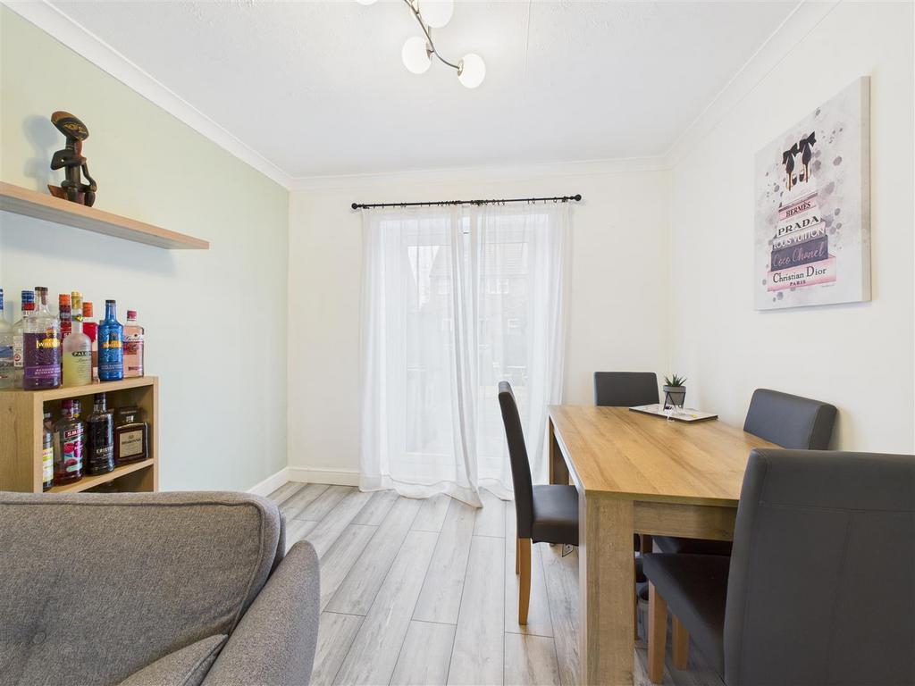 CAM05193 G0-PR0049-STILL014.jpg