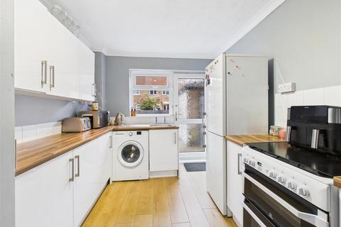 3 bedroom terraced house for sale, Gower Road, Hull