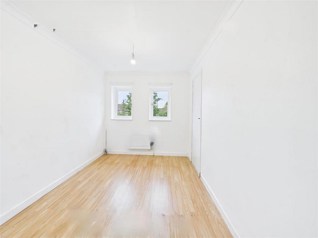 CAM05193 G0-PR0049-STILL005.jpg