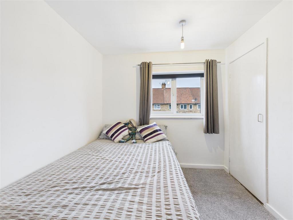 CAM05193 G0-PR0049-STILL006.jpg