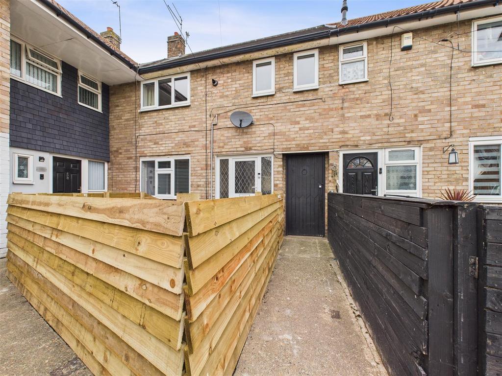 CAM05193 G0-PR0049-STILL008.jpg