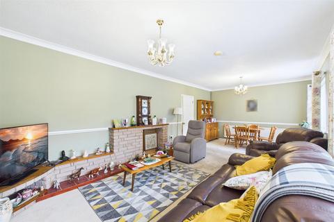 2 bedroom detached bungalow for sale, Highfield Road, Dereham
