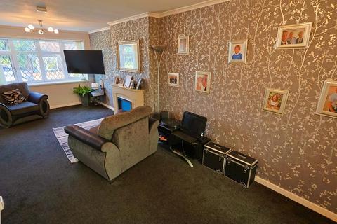 3 bedroom end of terrace house for sale, The Triangle, Coventry CV5