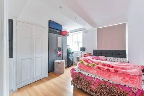 undefined, Edgware Road, W2, Hyde Park Estate, London, W2