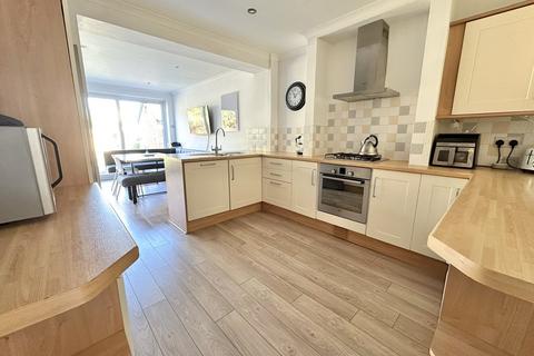 3 bedroom terraced house for sale, Cromwell Road, CAMBERLEY GU15