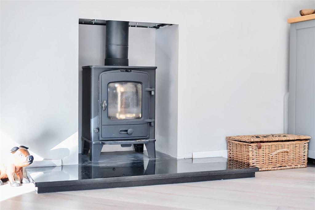 Log burner