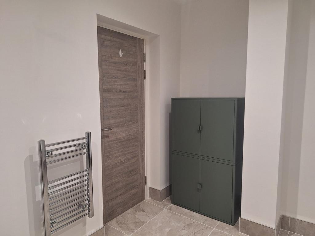 Flat 6 Caspian View bathroom unit