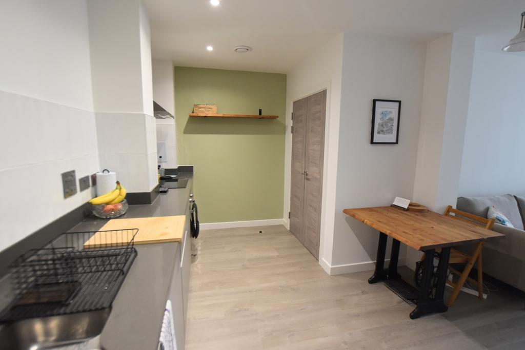 Flat 6 Caspian View office area