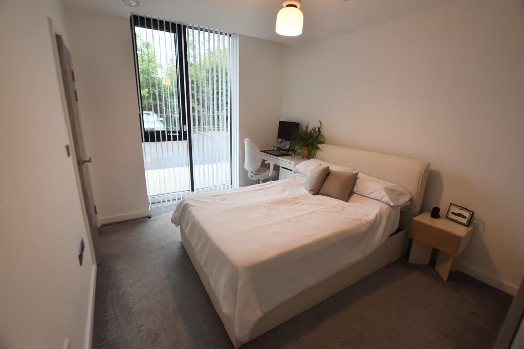 Flat 6 Caspian View bedroom