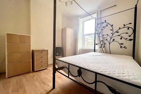 4 bedroom terraced house for sale, Letty Street, Cathays, Cardiff
