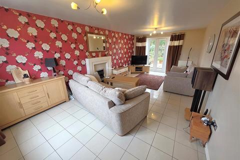 undefined, Cheltenham Road, Corby NN18