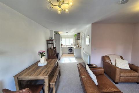 3 bedroom terraced house for sale, Buxton Crescent, Broughton Astley