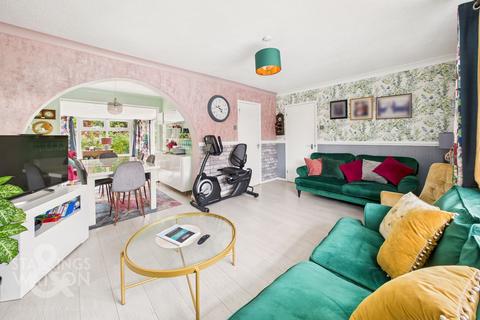 2 bedroom detached bungalow for sale, Morris Close, Stoke Holy Cross, Norwich