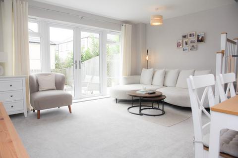 24 Great Close Road, St Erme, Truro, TR4 9FS